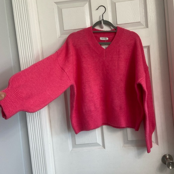 No Rest For Bridget Oversized Boxy Sweater Size Large Pink V-Neck Cozy NWT - Picture 3 of 7